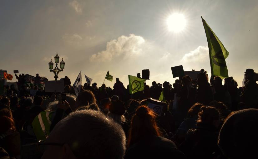 Thousands descend on London for biggest UK climate protest
